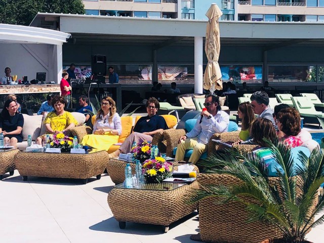 Dezbatere 'Cum protejăm drepturile copiilor?', la Complexul Pheonicia din Mamaia Nord