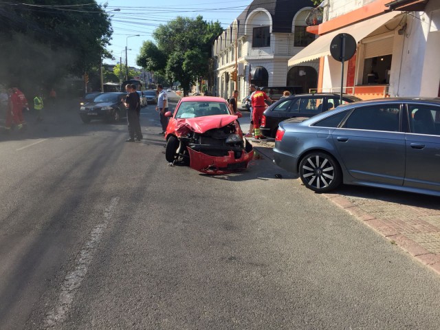 Mașini făcute PRAF, în centrul Constanței