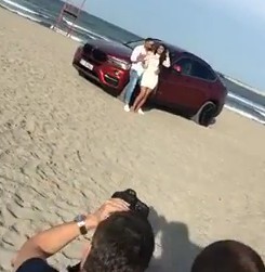 TUPEU: a intrat cu mașina pe plajă, să filmeze videoclipul unei MANELE - VIDEO