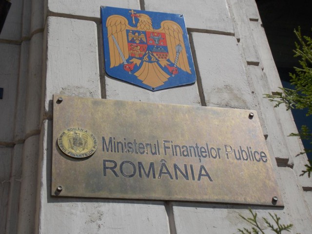 Ministerul Finanţelor a respins toate ofertele băncilor la licitaţia de obligaţiuni de luni