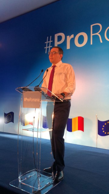 Victor Ponta, ales preşedinte al Pro România: Un lider adevărat este o protecţie pentru echipă
