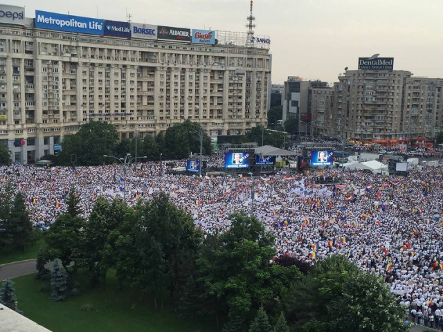 MITINGUL PSD: circa 400.000 de participanţi