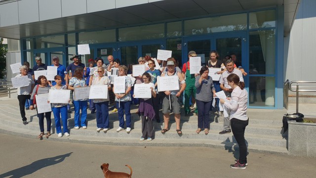 PROTEST la Delfinariul Constanța: „Vrem SALARII DECENTE!”