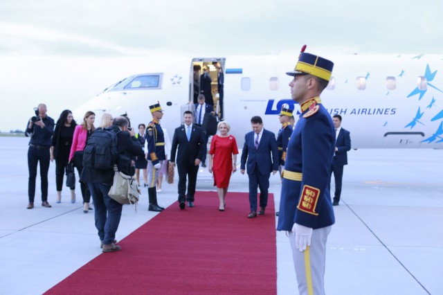 A fost inaugurată cursa Tallin - Constanţa. Premierul Dăncilă şi omologul estonian, prezenţi pe Aeroportul Kogălniceanu
