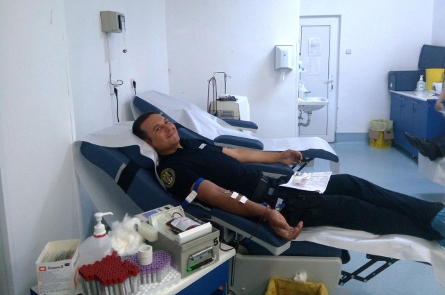 Jandarmii constănţeni au donat sânge