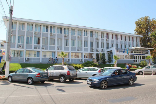 Primăria Mangalia se chinuie să recupereze de la un executor judecătoresc suma de peste 2 milioane de lei. Reacția executorului!