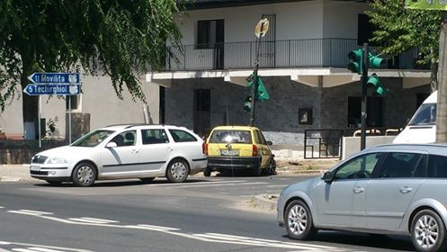 A intrat cu taximetrul în semafor, la Eforie!