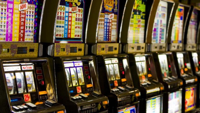 Multe dintre companiile din industria jocurilor de noroc se închid din cauza legislaţiei, care nu e clară în aplicabilitate