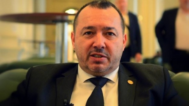 Comisia juridică: Anumite infracţiuni de corupţie se pedepsesc dacă scopul e obţinerea pentru sine de foloase necuvenite