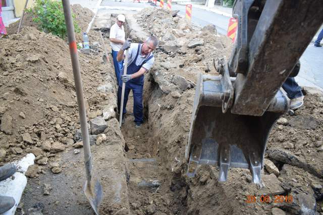 Continuă lucrările pe strada Ovidiu din Cernavodă