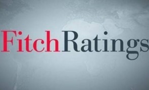 Agenția de rating Fitch avertizează: România riscă să depășească deficitul bugetar