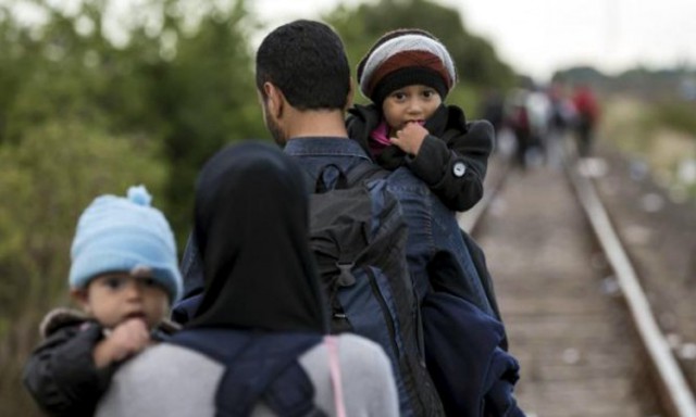 Migranţi: Ungaria va dubla numărul de militari la frontiera sudică