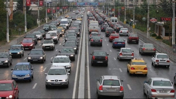 România, pe ultimul loc în Uniunea Europeană la numărul de maşini la mia de locuitori