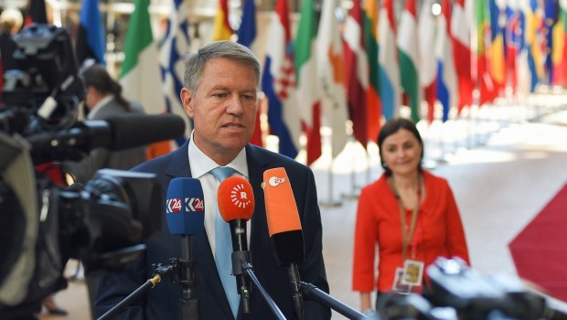 Preşedintele Klaus Iohannis pleacă la Summitul NATO de la Bruxelles