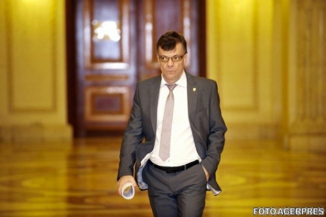 Fostul şef al AEP Daniel Barbu - urmărit penal de DNA în dosarul trezorierului PSD Mircea Drăghici