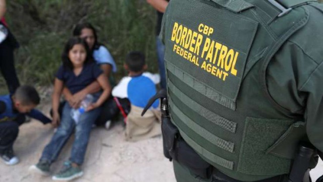 Mexicul contestă decizia SUA privind refuzul azilului pentru migranţii care îi tranzitează teritoriul