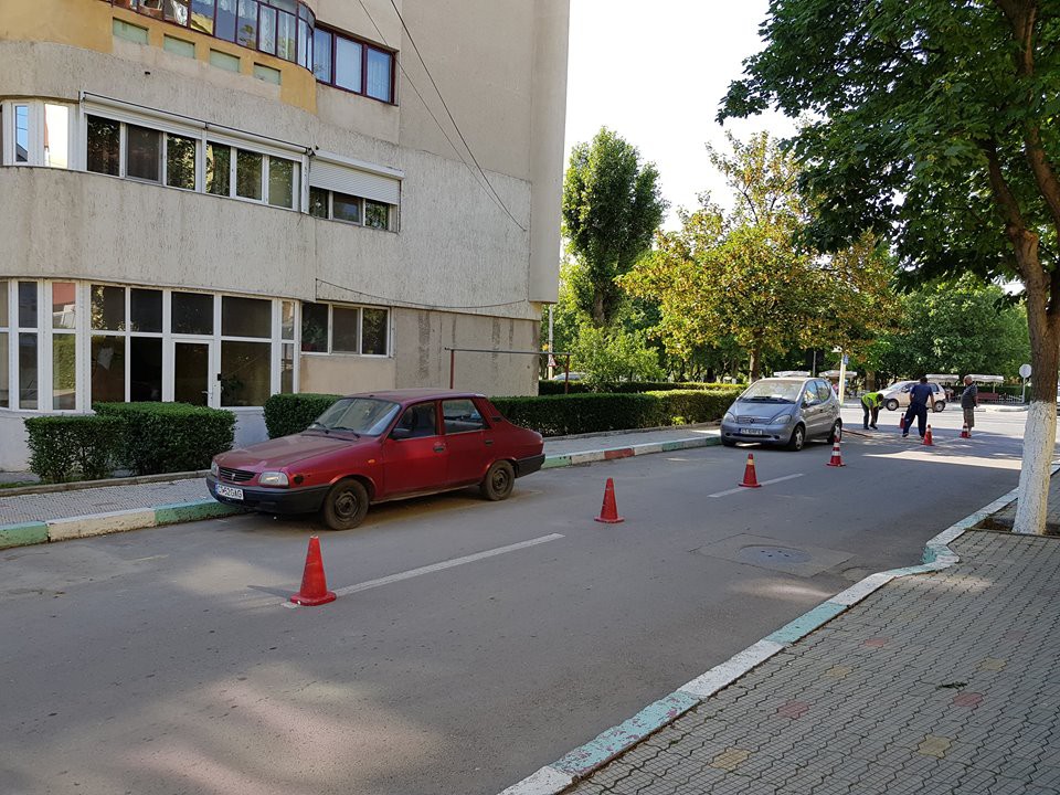 Primăria Năvodari, SANCŢIONATĂ de Poliţia Rutieră. Parcările de pe strada Frunzelor SE DESFIINŢEAZĂ! Primăria Năvodari, SANCŢIONATĂ de Poliţia Rutieră. Parcările de pe strada Frunzelor SE DESFIINŢEAZĂ!