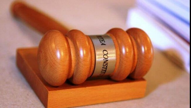 CCR a recunoscut puterea recomandărilor Comisiei de la Veneţia şi amână pentru la toamnă pronunţarea pe legile justiţiei