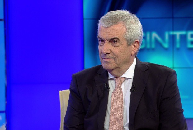 Tăriceanu îşi anunţă candidatura
