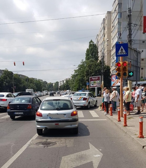 Accident rutier în Tomis 3, pe trecere: o femeie de 90 de ani a ajuns la spital