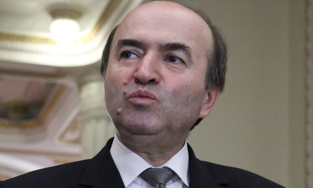 Toader, despre cei 4 candidaţi la şefia DNA: Nu înseamnă că obligatoriu trebuie să selectăm pe unul dintre ei