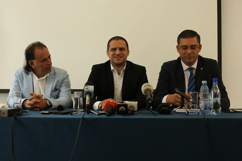 Murad l-a criticat pe Făgădău și a anunțat că va candida la Primăria Constanța: ‘Primarul arată foarte bine, aș vrea să arate și orașul la fel de bine ca el!’ Murad l-a criticat pe Făgădău și a anunțat că va candida la Primăria Constanța: ‘Primarul arată foarte bine, aș vrea să arate și orașul la fel de bine ca el!’