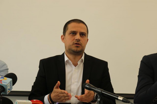 Ministerul Turismului şi ANAT colaborează pentru a găsi soluţii privind garantarea pachetelor turistice