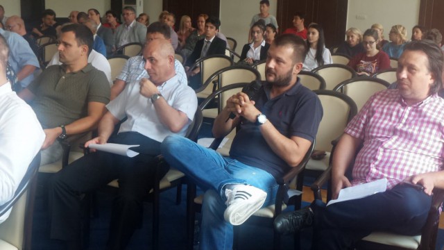DISPUTE la ședința Consiliului Județean Constanța. Subvenționarea transportului elevilor în județ, motiv de discuții între grupul PNL și conducerea CJC