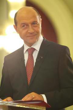 Traian Băsescu este revoltat: 'Opoziția pare a face un blat rușinos cu PSD'