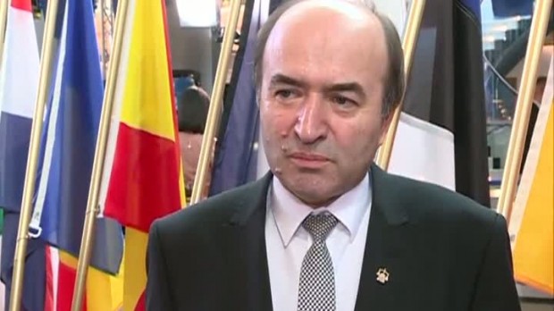 Ministerul Justiţiei: Toţi candidaţii la şefia DNA au fost respinşi, procedura va fi reluată
