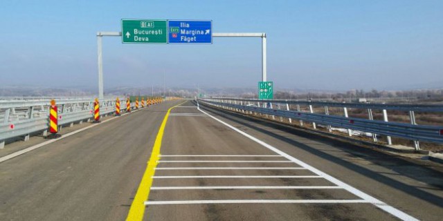 Ministrul Şova anunţă că va fi introdusă taxa pe autostradă