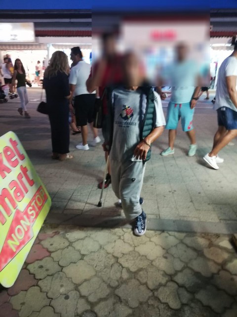 Poliţiştii locali 'au ras' cerşetorii din staţiunea Mamaia!