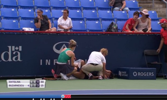 Buzărnescu, accidentată, a părăsit turneul de la Montreal în lacrimi!