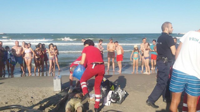 ÎNCĂ un tânăr scos aproape mort din mare, în MAMAIA!