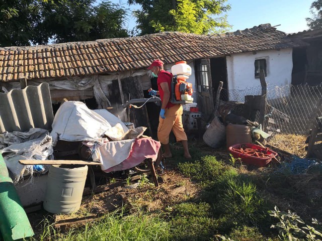 Primăria Corbu: Acțiune de dezinfecție pentru prevenirea răspândirii coronavirusului