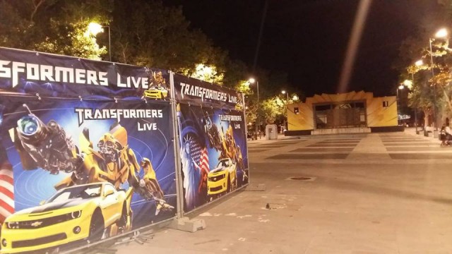 Bate vântul în piaţeta de la Cazino Mamaia: maşinuţele pentru copii au dispărut