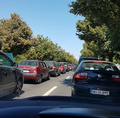 Peste 250.000 de turiști așteptați pe litoral în minivacanța de Sfânta Maria. Aglomerație pe autostradă și șosele!