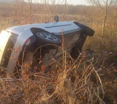 ACCIDENT RUTIER: O mașină de Tulcea, condusă de o femeie, s-a RĂSTURNAT!