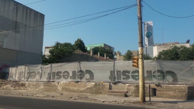 DEMOLARE pe bulevardul Ferdinand! „Casa cu iederă” a rămas o amintire!