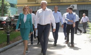 Încă un GREU din PSD îi ține partea Gabrielei Firea în RĂZBOIUL cu Dragnea: 'Ar fi o greșeală, nu mi se pare deloc potrivit să nu poată să îşi exprime opiniile'