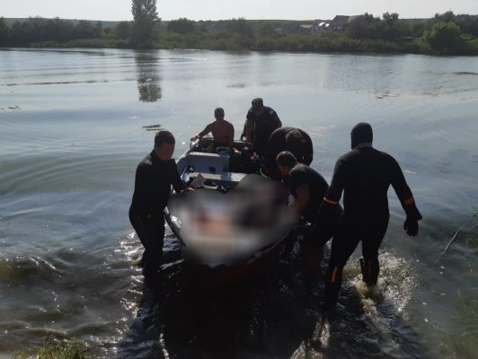 Cadavrul unui marinar căzut peste bord, în Canalul Dunăre – Marea Neagră, găsit de scafandri