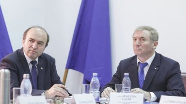 Toader, despre evaluarea lui Augustin Lazăr: Am observat că Ministerul Public s-a îndepărtat de rolul constituţional pe care îl are Toader, despre evaluarea lui Augustin Lazăr: Am observat că Ministerul Public s-a îndepărtat de rolul constituţional pe care îl are