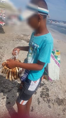 Minorii trimişi la cerşit în zona Butoaie - Mamaia, salvaţi de poliţiştii locali. A intervenit Protecţia Copilului!