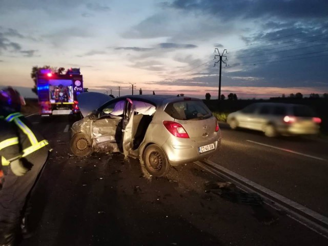 Accident rutier urmat de un incendiu, spre Valu. VIDEO