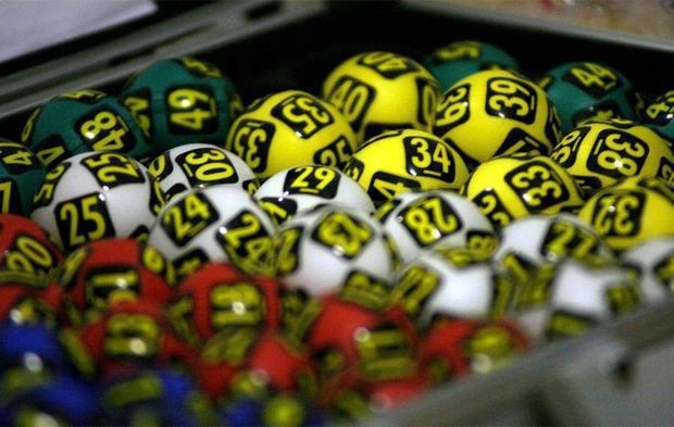 Loteria Română va suplimenta cu 225.000 lei fondurile de câştiguri la categoria I a Tragerilor Loto Speciale ale Crăciunului