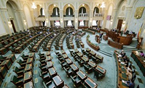 Senatul a DECIS: lovitură grea pentru parlamentari, miniștrii și primari