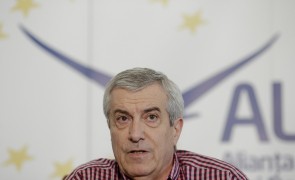 Atac virulent împotriva lui Tăriceanu și Renate Weber: fac jocurile Rusiei în România