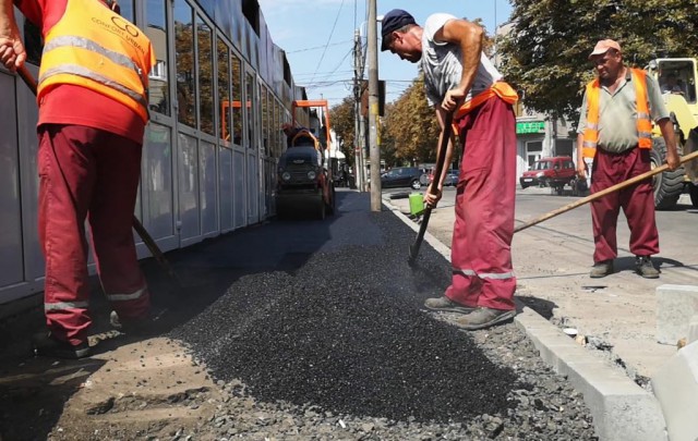 FOTO. Se repară TROTUARELE din municipiul Constanța!