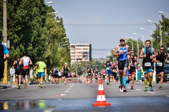1.600 de pasionați de sport din 16 țări, la startul TriChallenge, în Mamaia