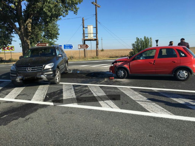 Bărbat rănit ușor în urma unui accident rutier